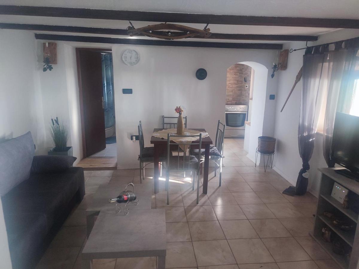 Holiday Home Lucija "" Private House With Pool "" Jablanac Εξωτερικό φωτογραφία